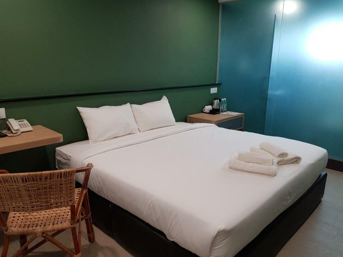Bloommaze Boutique Hotel Кланг Экстерьер фото