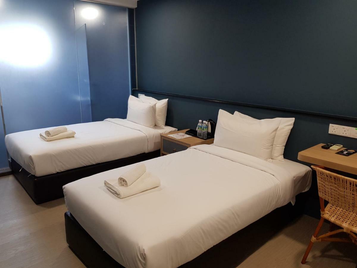 Bloommaze Boutique Hotel Кланг Экстерьер фото