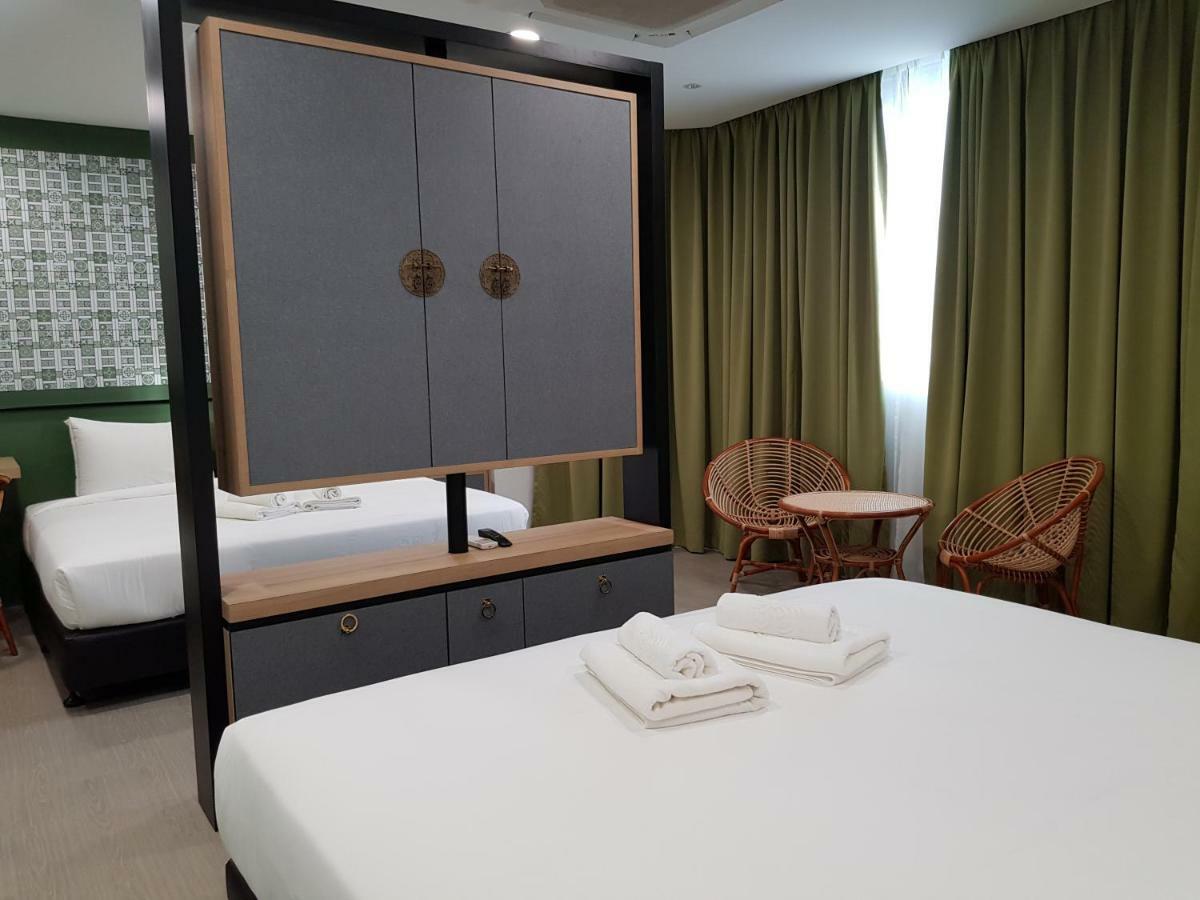 Bloommaze Boutique Hotel Кланг Экстерьер фото