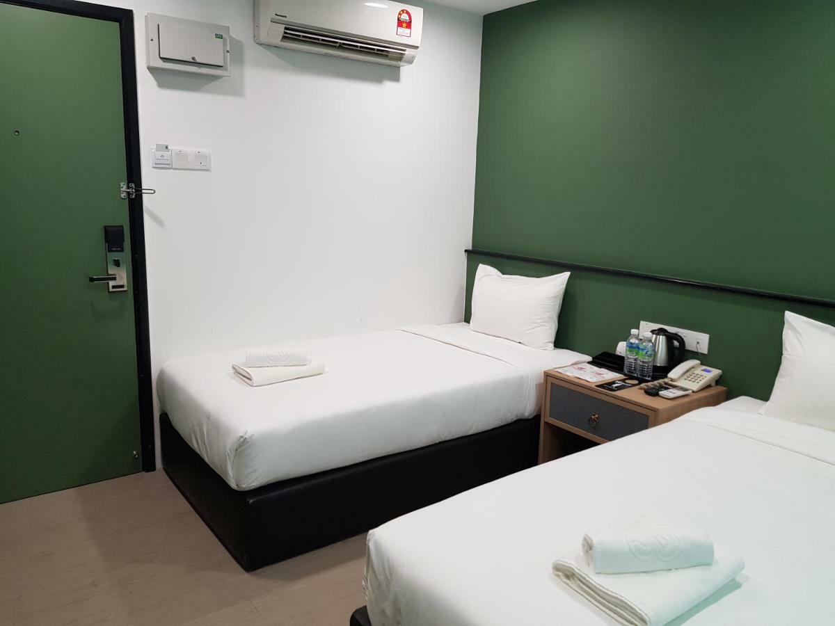 Bloommaze Boutique Hotel Кланг Экстерьер фото