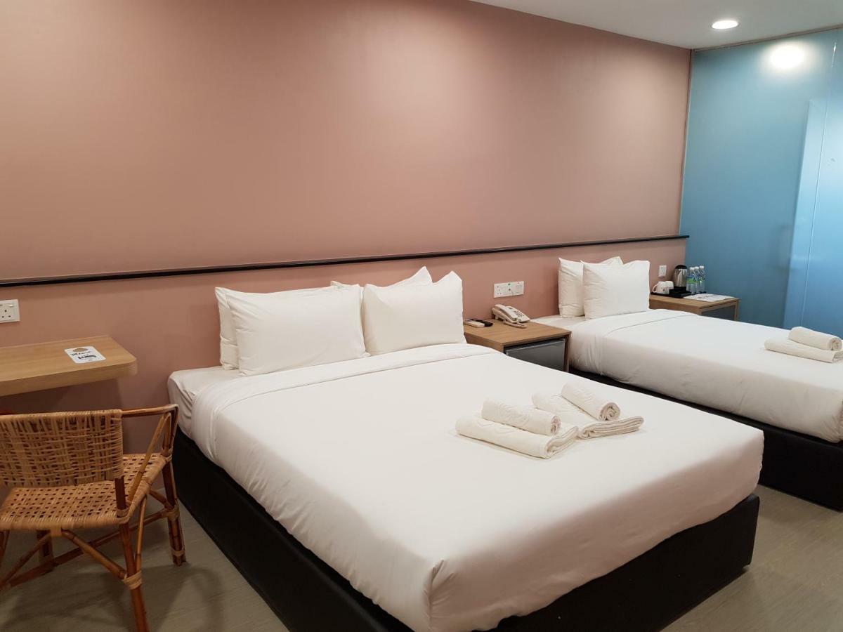 Bloommaze Boutique Hotel Кланг Экстерьер фото